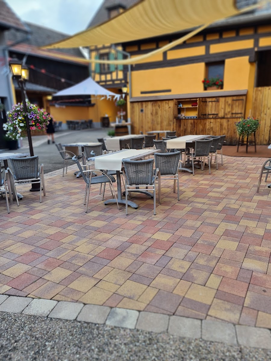 Auberge De La Demi-Lune